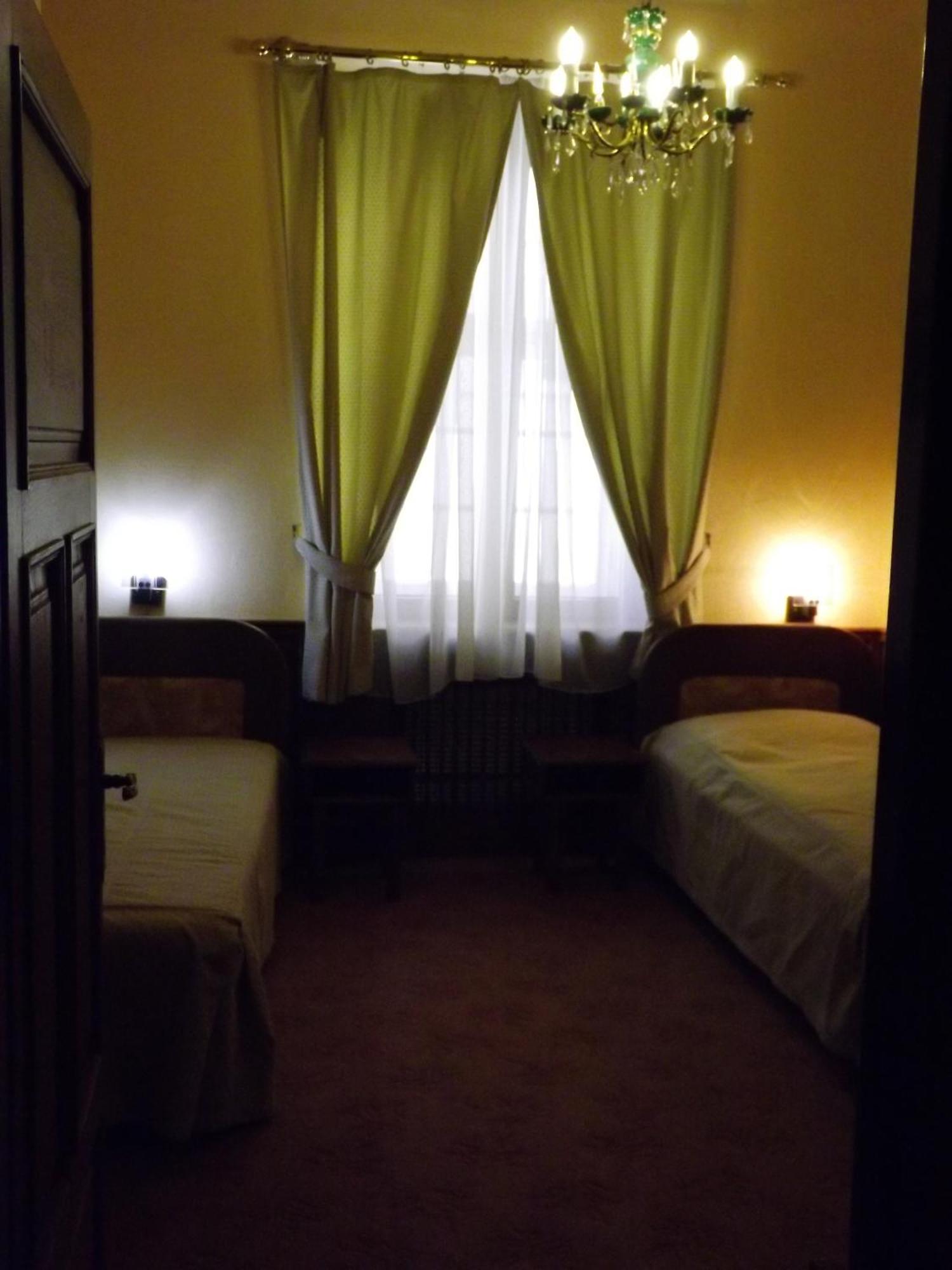 Betlem Club Hotel Prag Zimmer foto